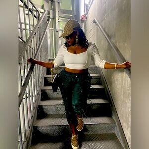 Meet your Posher, Jenn